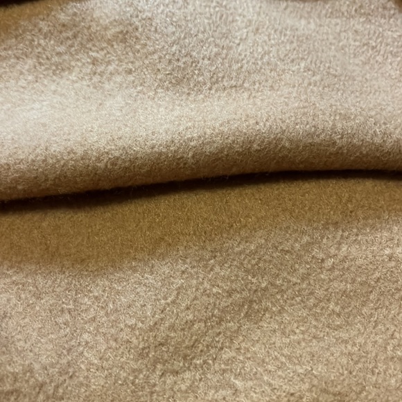 VANS brands, light brown cush comfy hoodie with kangaroo pocket, so soft - Picture 10 of 10